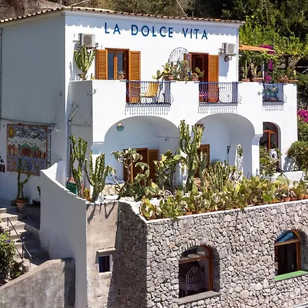 La Dolce A Boutique Positano