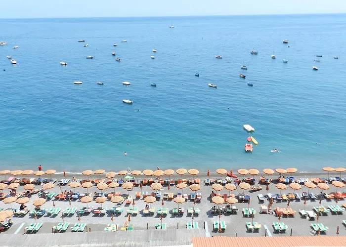 Affittacamere La Dolce A Boutique 4*