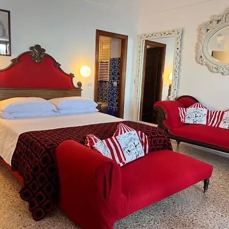 La Dolce A Boutique